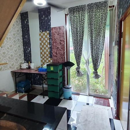Chalet Kampong Semawar Kuala Kangsar Kültér fotó