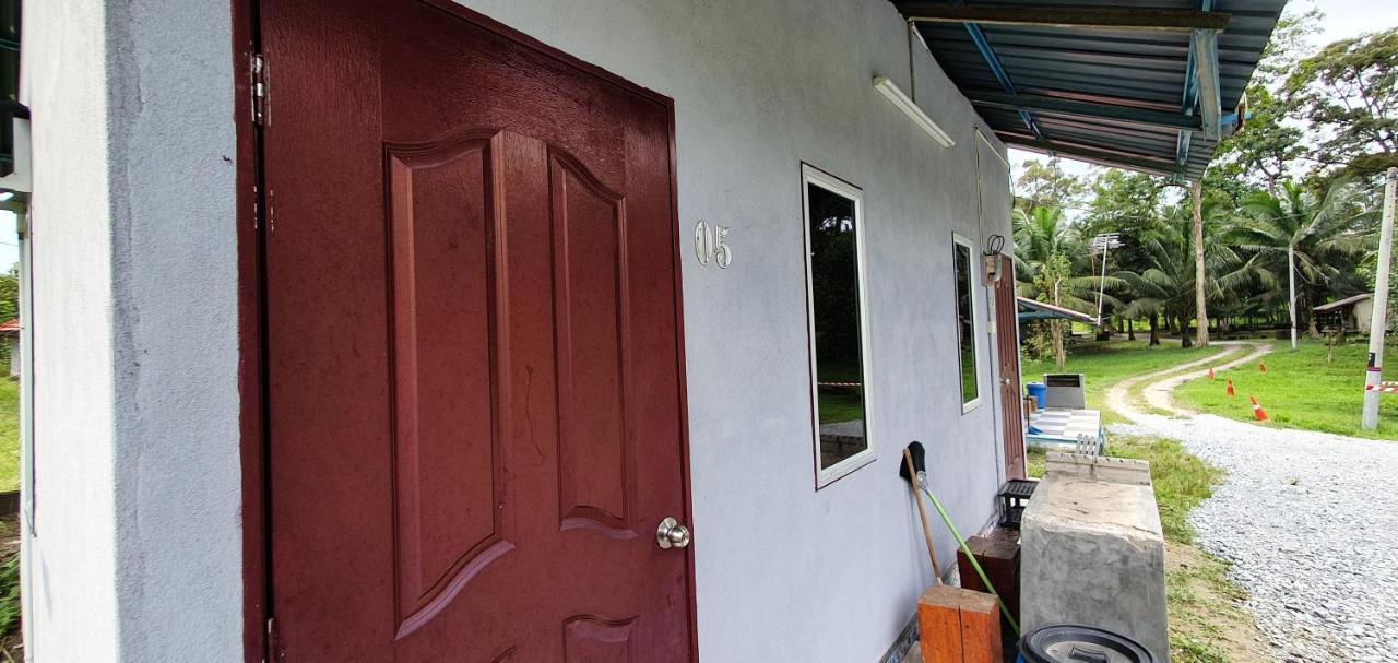 Chalet Kampong Semawar Kuala Kangsar Kültér fotó
