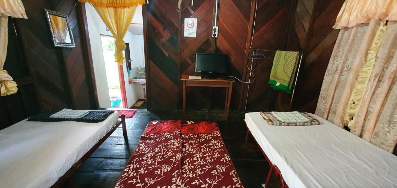 Chalet Kampong Semawar Kuala Kangsar Kültér fotó