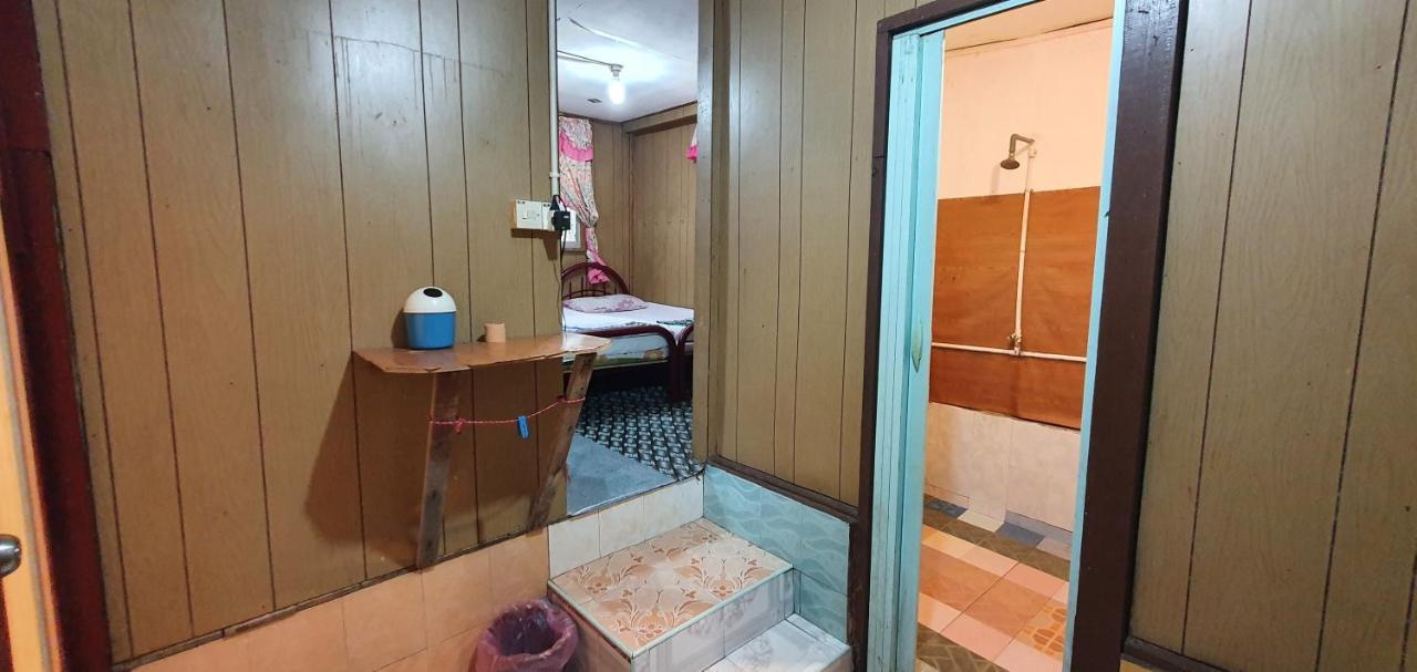 Chalet Kampong Semawar Kuala Kangsar Kültér fotó