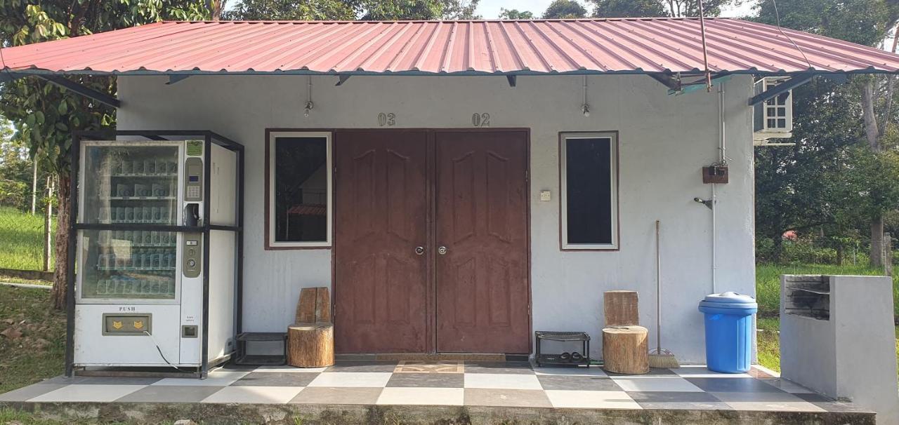 Chalet Kampong Semawar Kuala Kangsar Kültér fotó